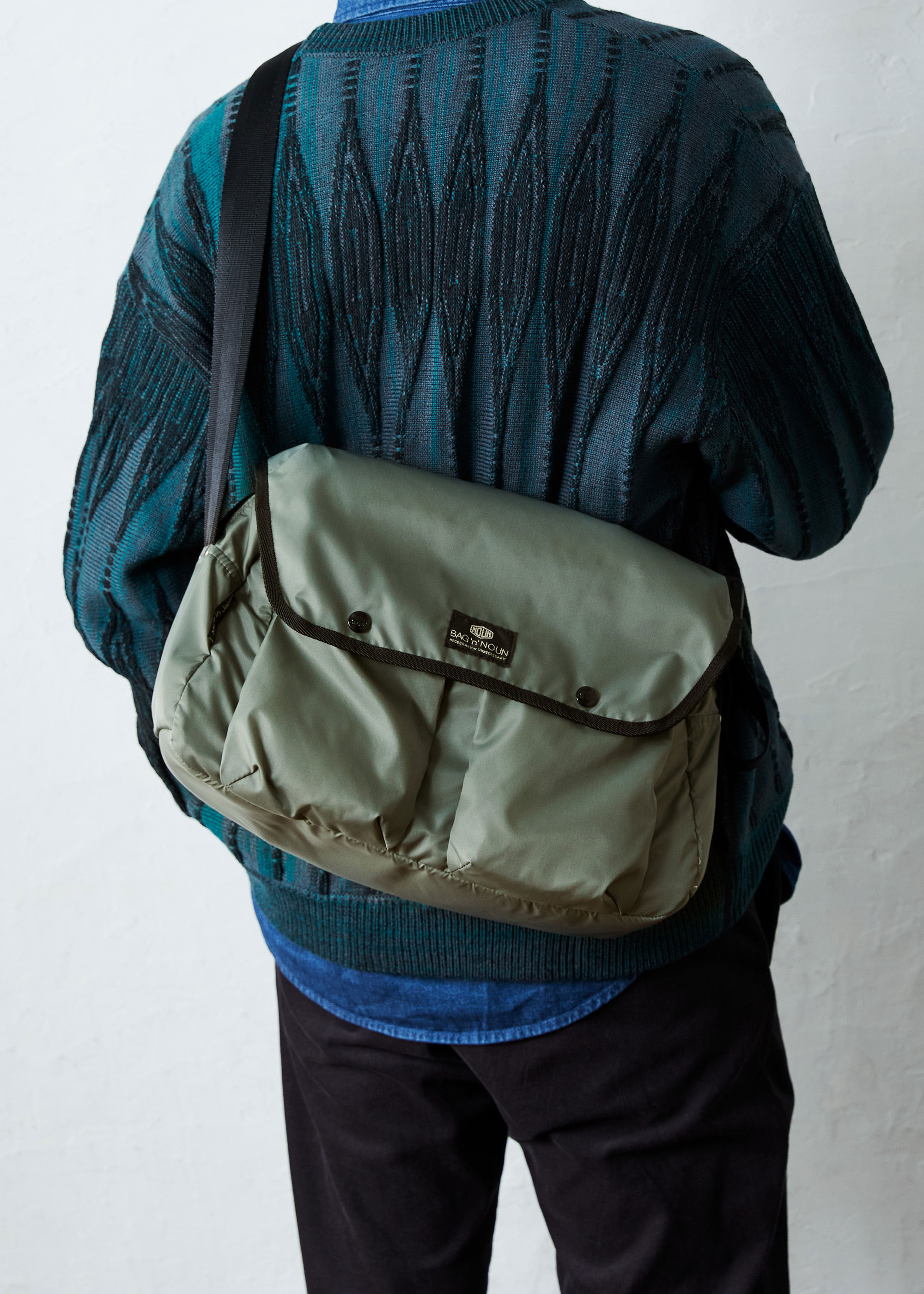 バッグンナウン