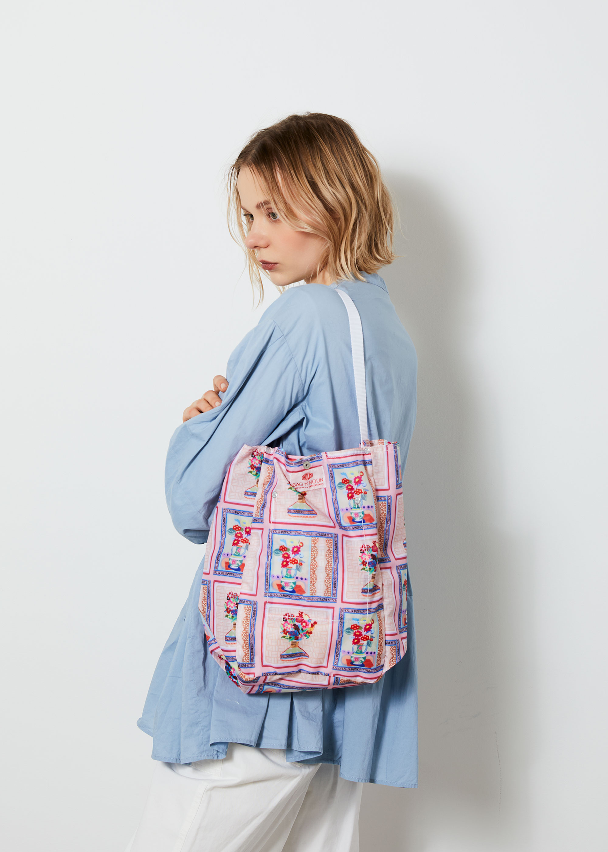 バッグンナウン