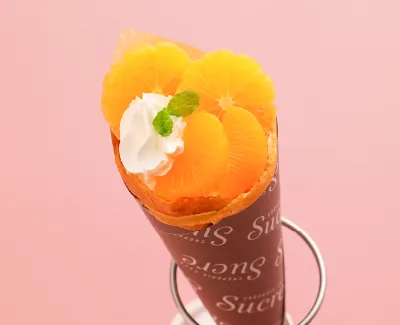 クレープリーカフェ シュクレ まるごとみかんクレープ