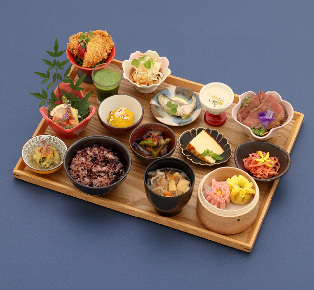 一汁十二菜膳（引き）