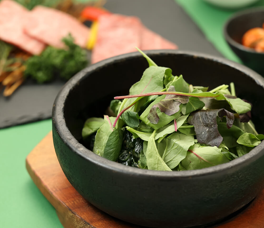 野菜たっぷり緑の石焼ビビンバ（ズーム）