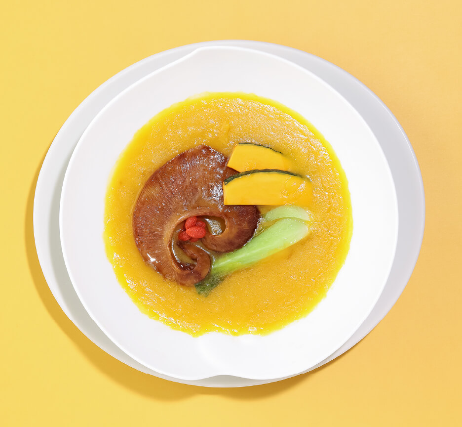 フカヒレの姿煮 パンプキン風味（上）