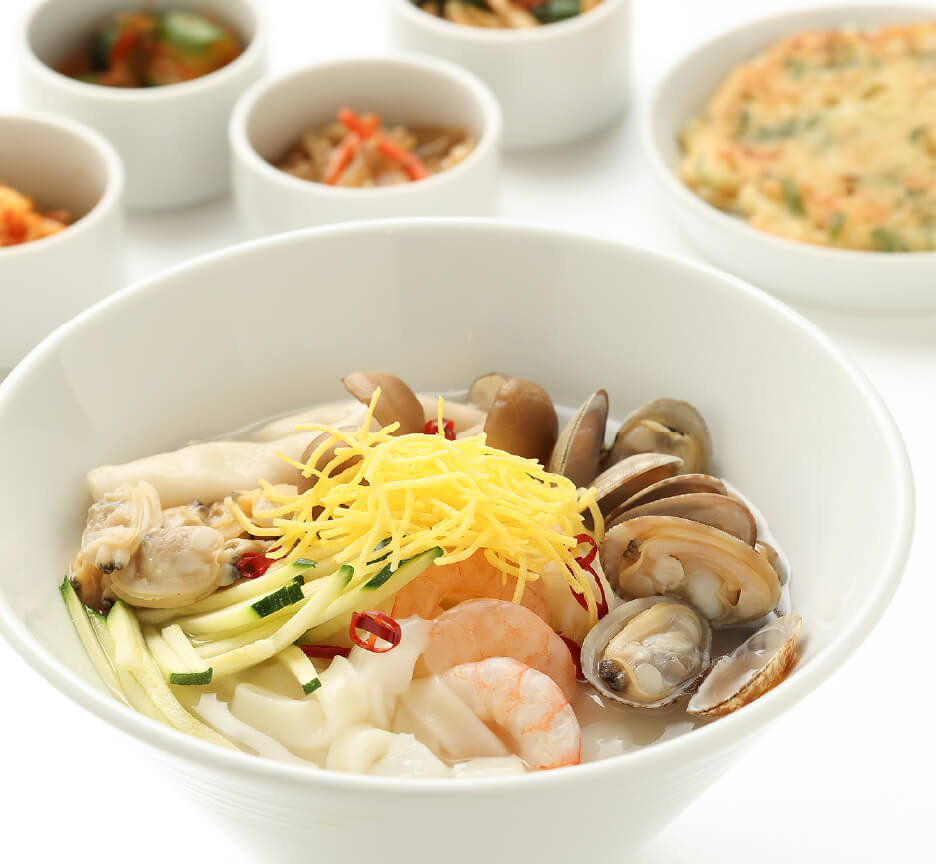 海鮮カルグクス（正面）