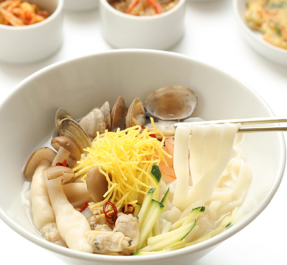 海鮮カルグクス（インサート）