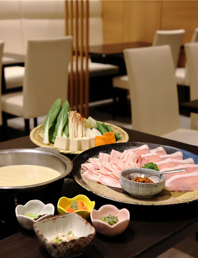 ピリ辛坦々豆乳鍋（正面）